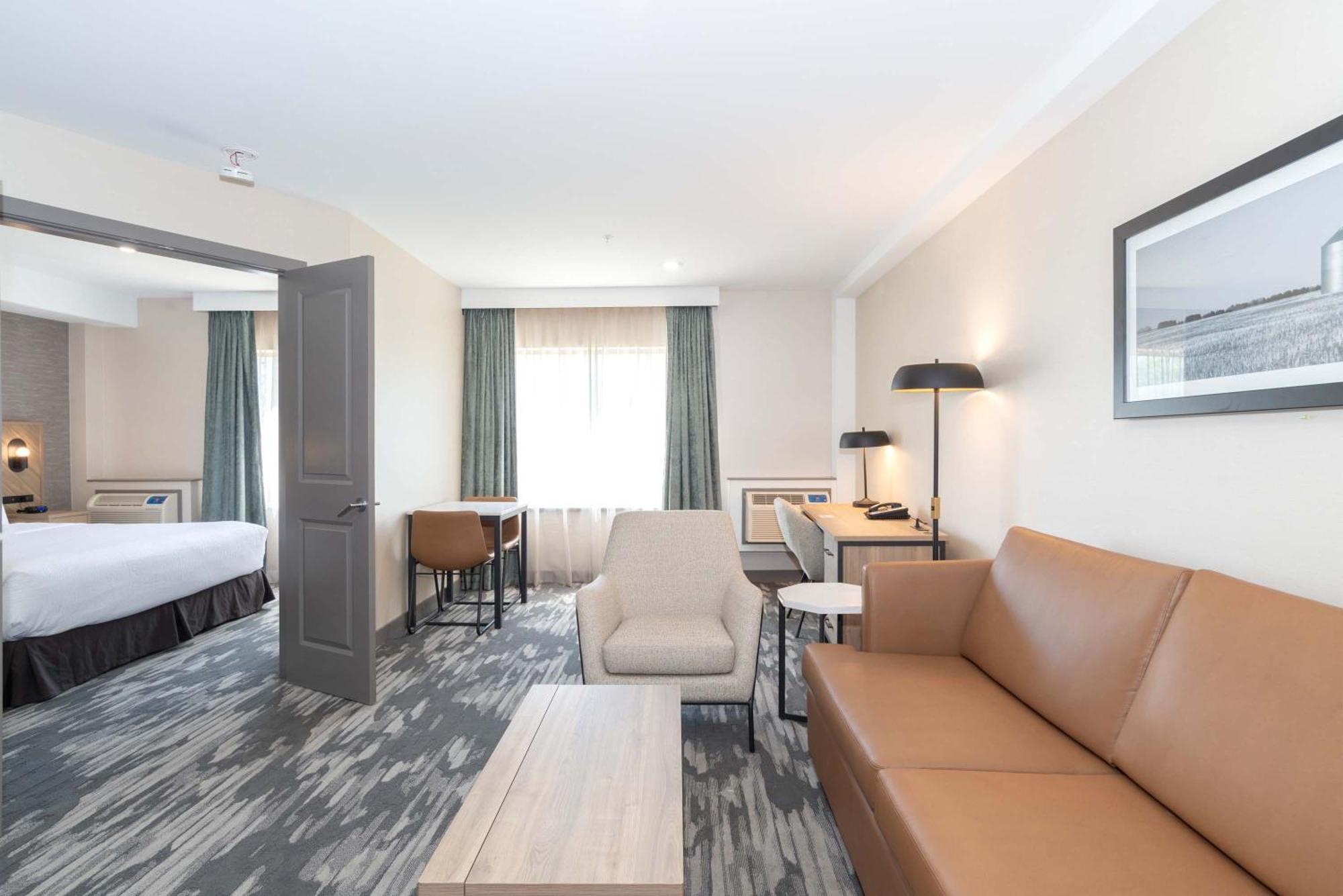 Sandman Hotel & Suites Regina Exterior foto